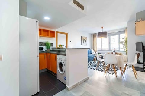 Luxury Executive Suite with prepaid Parking - Malaga Center Apartment in Malaga