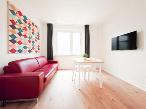 TV and multimedia, Living room, Dining area