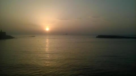 Nearby landmark, Sunrise