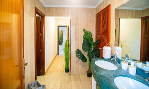 Luxury Light Apartment - Malaga Center Apartment in Malaga