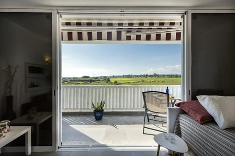 Patio, Day, Natural landscape, View (from property/room), Balcony/Terrace, Seating area