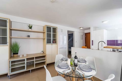 Exclusive Deluxe Apartment - Fuengirola Beachfront Apartment in Fuengirola