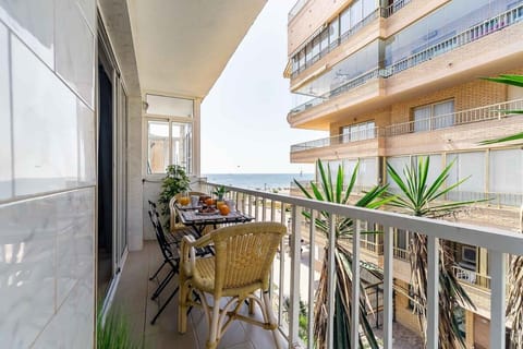 Exclusive Deluxe Apartment - Fuengirola Beachfront Apartment in Fuengirola