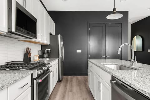 Beautiful 3BD Home Villa with 2 Story Rooftop for House in East Nashville