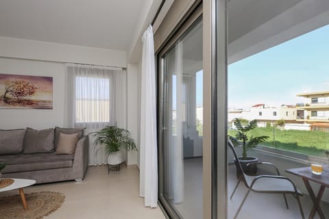 View (from property/room), Balcony/Terrace, Living room, Dining area