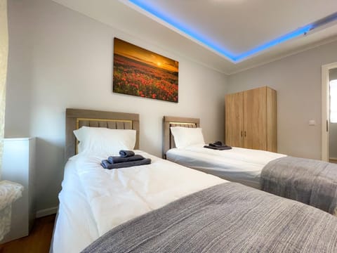 Bed, Photo of the whole room, Bedroom, towels, wardrobe