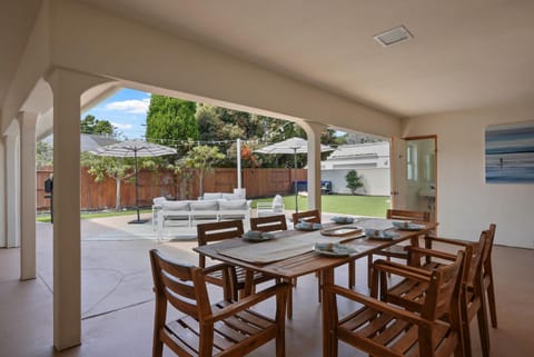 Stunning La Jolla Hideaway Close to Everything House in La Jolla