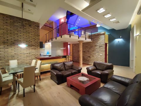 Living room, Photo of the whole room, Dining area, kitchen