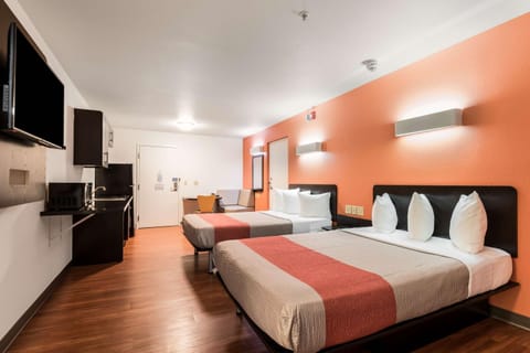 Photo of the whole room, On site