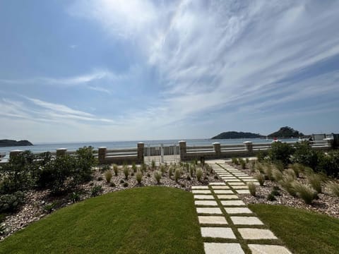 Patio, Garden, Garden view