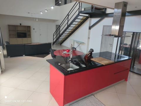 Villa 8 chambres pour 20 personnes Villa in Charleroi