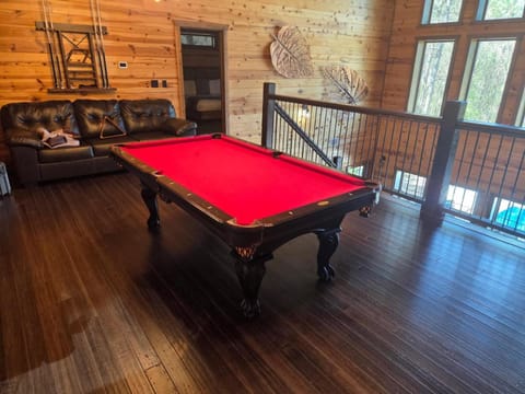 Spacious 5BR with Pond - Hot Tub - Games - Sleeps 19 House in Broken Bow