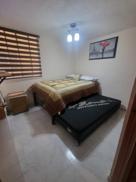 El depa de Natalia a min de aeropuerto y estadio GNP Apartment in Mexico City