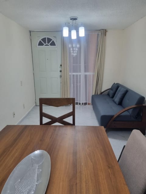 El depa de Natalia a min de aeropuerto y estadio GNP Apartment in Mexico City