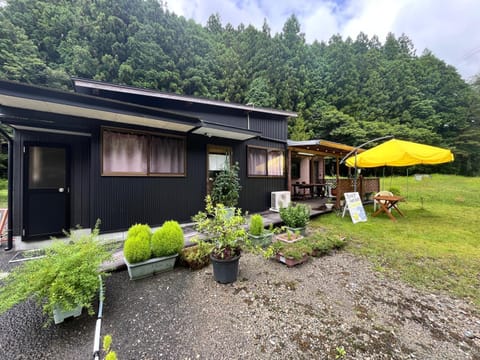 Property building, Day, Garden