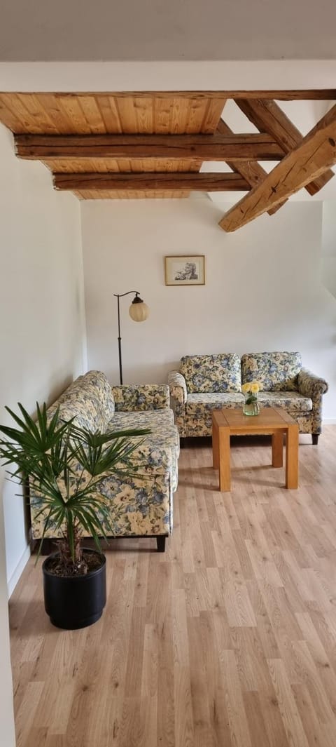 Apartment at Havegaard, beautiful old farm surrounded by beautiful nature close to the coast Apartment in Zealand