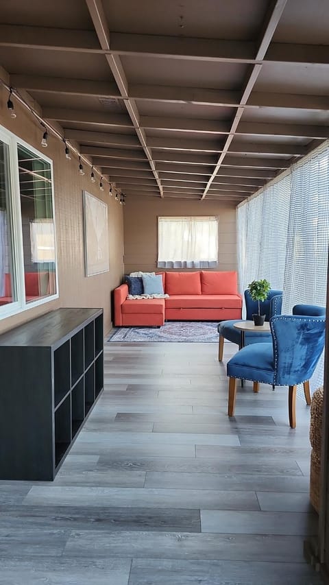 Sandy Pacific Hideaway House in Oregon