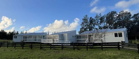 Property building, Day, Natural landscape, Garden, Facility for disabled guests