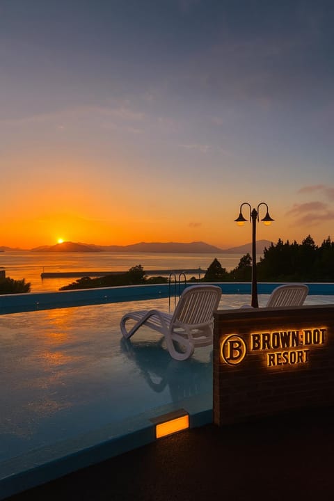 Pool view, Sunset
