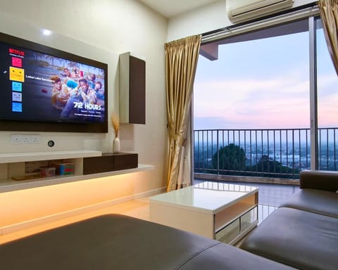 Balcony/Terrace, Living room, Sunrise, Sunset, air conditioner