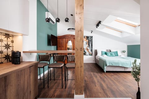 Bed, Kitchen or kitchenette, Photo of the whole room, air conditioner