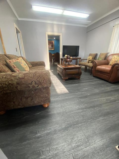 Best value 3 Huge Bedrooms-Multiple parkings House in Minnesota