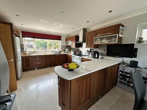 Birkdale Open - Four Bed Home House in Southport