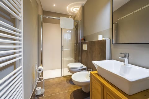 Shower, Bathroom, bidet