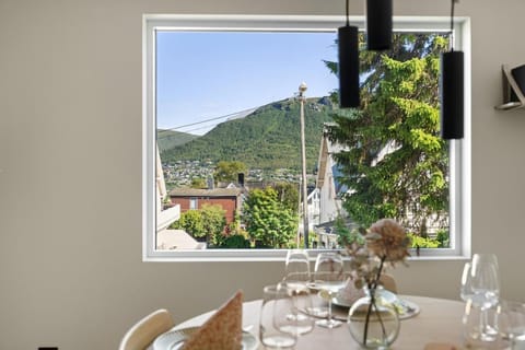 Natural landscape, Dining area, Mountain view