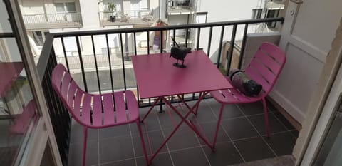 SUPERBE STUDIO a DEUX PAS DE LA PLAGE A MIDDLEKERKE Apartment in Middelkerke