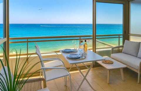 Patio, Sea view