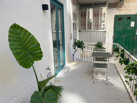 Patio, Balcony/Terrace