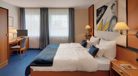 Day, Photo of the whole room