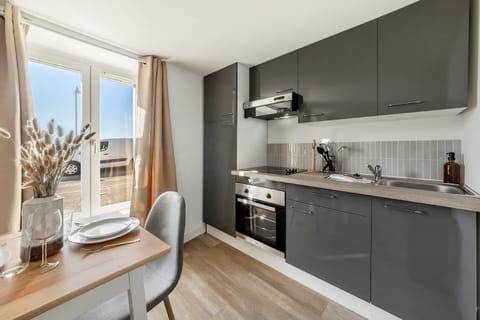 Bord de l'eau 2 - Studio - Sea view Apartment in Cancale