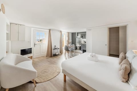 Bord de l'eau 2 - Studio - Sea view Apartment in Cancale