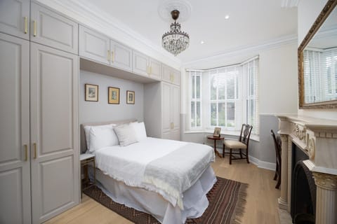Bed, Bedroom, wardrobe