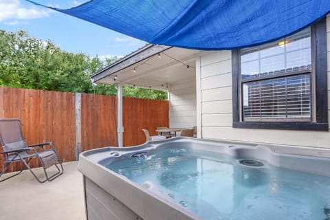 Patio, Hot Tub