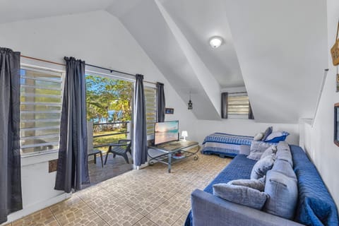Communal lounge/ TV room, Living room