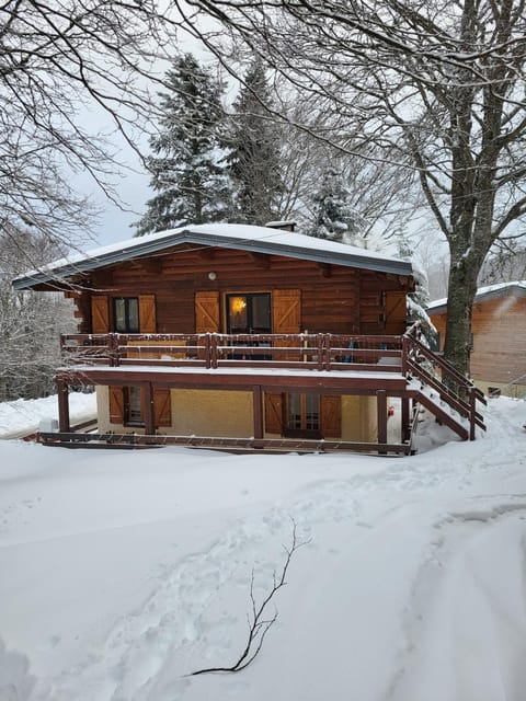 Property building, Day, Natural landscape, Winter