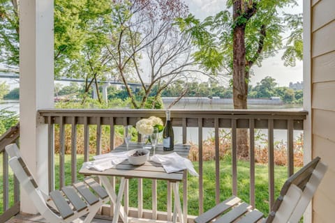 Riverfront Retreat-Near Broadway, Pool, Park Free House in East Nashville