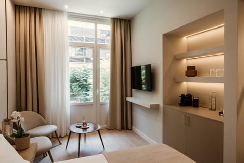 TV and multimedia, Seating area