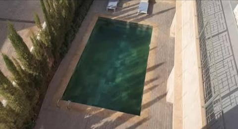 Balcony/Terrace, Swimming pool