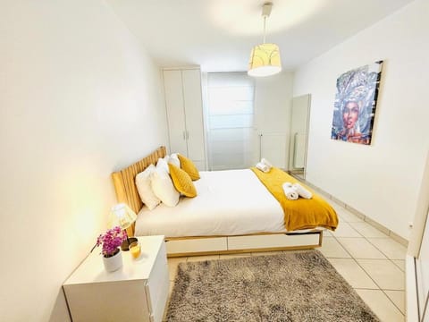 City Escape - Cozy 1BR Flat with terrace&parking Apartment in Luxembourg