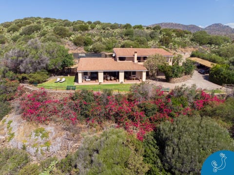 Villa Anna - Charming dimora suspended over the sea Villa in Geremeas