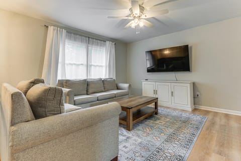 4 Mi to Penn State Suburban Happy Valley Home House in Allegheny River