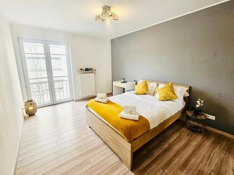Chic 2BR easy access to the train station-2b Apartment in Luxembourg