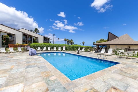Modern 3-Bedroom Condo near Kamaole III Beach with Ocean Views Apartment in Wailea