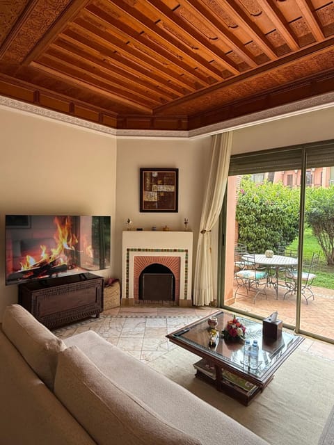 TV and multimedia, Living room, Seating area, Garden view, Garden view