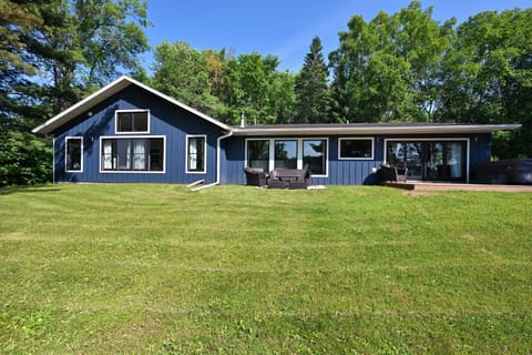 The Namakagon Lakehouse home House in Wisconsin