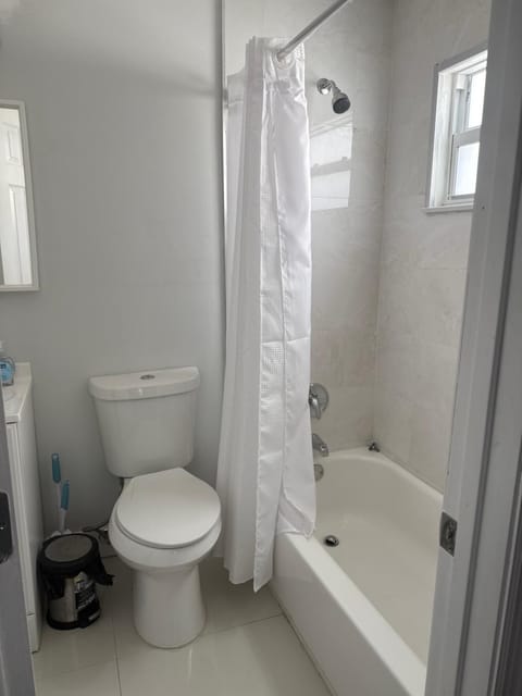 Suite in Dania Beach Vacation rental in Dania Beach